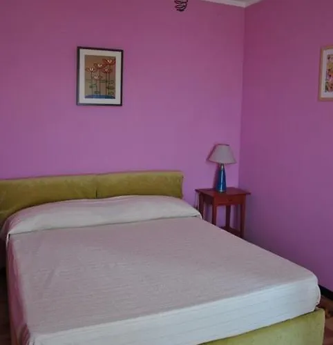 La Vecchia Quercia Restaurant Bed & Breakfast Fornovo di Taro